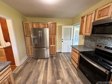 926 Gray St, Roanoke Rapids, NC 27870 - photo 7