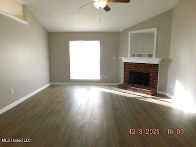 9135 Triple Crown Loop E, Southaven, MS 38671 - photo 5