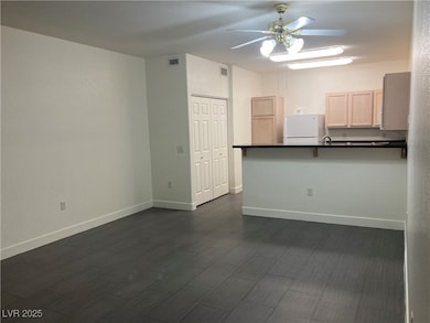 2001 Quartz Cliff St unit 103, Las Vegas, NV 89117 - photo 6