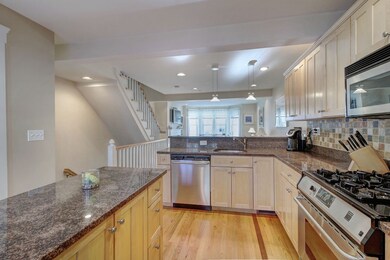 794 E 7th St unit L, Boston, MA 02127 - photo 4