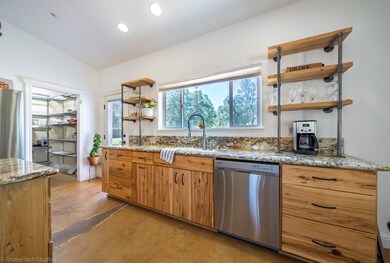 20125 Freeman Way-16