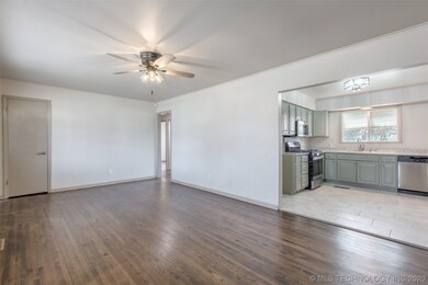 605 E Fort Worth Place, Broken Arrow, OK 74012 - photo 6