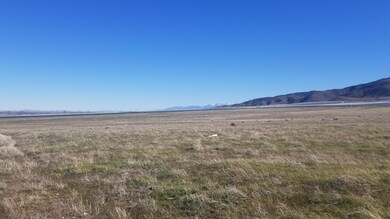 102 Stw Vic Ave E12, Metler Valley, CA 93536 - photo 4