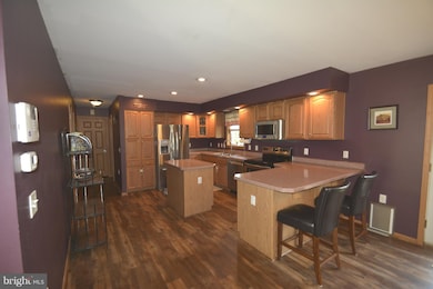 239 Chimney Dr, Bunker Hill, WV 25413 - photo 2