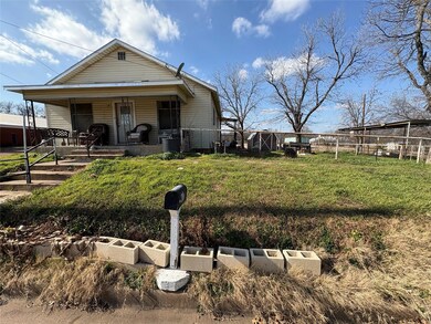 Street view of front of the home from N. Marston S