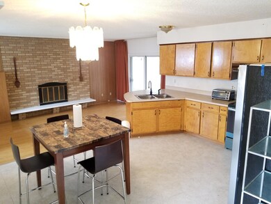 3535 Kitchen 2
