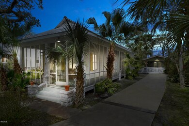 121 Sycamore St, Bay Saint Louis, MS 39520 - photo 2