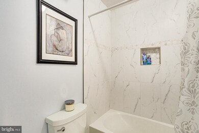 5814 Inman Park Cir unit 120 (180), Rockville, MD 20852 - photo 2