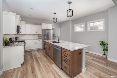 7 Welcome Center Ct, Le Claire, IA 52753 - photo 4