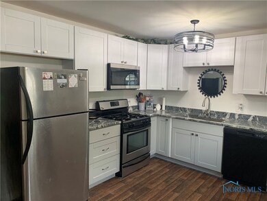 467 Redmond Rd, Columbus, OH 43228 - photo 4