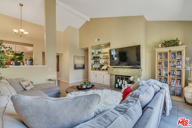 Gas fireplace