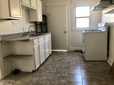 2813 Memphis Ave, El Paso, TX 79930 - photo 3