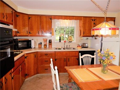 Kitchen 918 Bebout Road