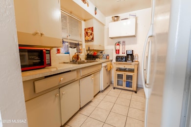 4520 E 16th St. Tucson, AZ 85711-15