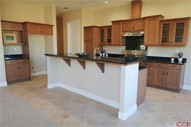 Bar island and kitchen, large walk-in Pantry