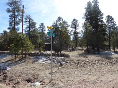 S. Pine sign
