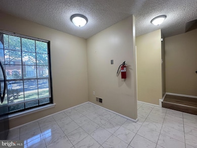 6 Wosniak Ct, Lawrence Township, NJ 08648 - photo 5