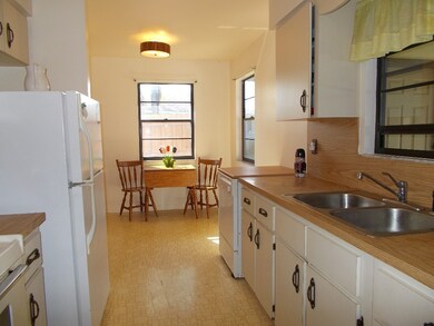 You have a great footprint for the kitchen and thi