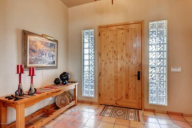 SPACIOUS FOYER