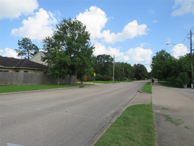 South street view of Newcastle St.