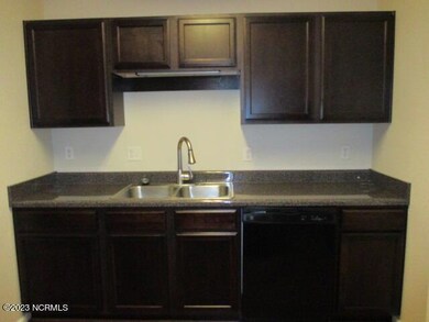 15 Lakewood Ct, Jacksonville, NC 28546 - photo 6