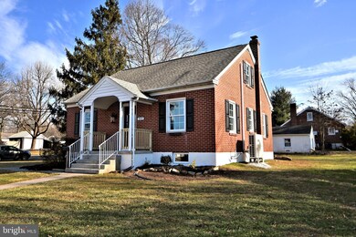262 E Summit St, Souderton, PA 18964 - photo 4