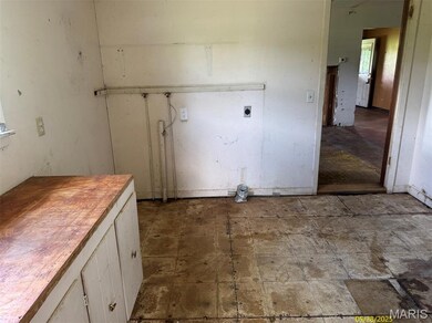 340 S Kitchen St, Dexter, MO 63841 - photo 5