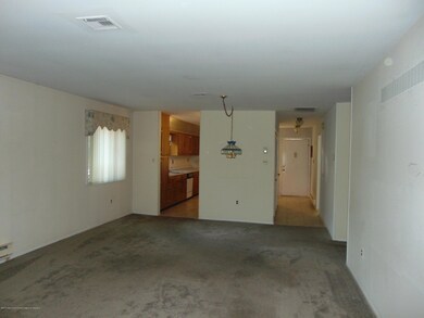 53 Western Reach, Red Bank, NJ 07701 - photo 5