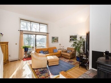 457 Mount Auburn St unit G, Cambridge, MA 02138 - photo 3