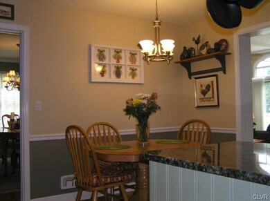 2712 W Gordon St unit 2716, Allentown, PA 18104 - photo 7