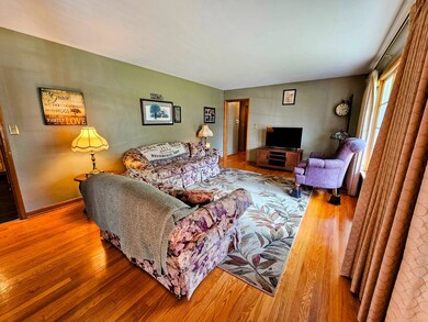 511 29th St, Point Pleasant, WV 25550 - photo 3