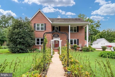 215 Steamboat Ave, Queenstown, MD 21658 - photo 2