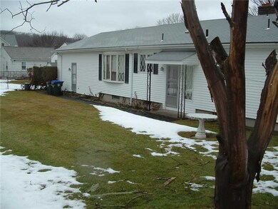 129 Prudence Ave, Providence, RI 02909 - photo 2