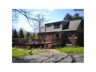 Large Deck, Great for Entertaining!