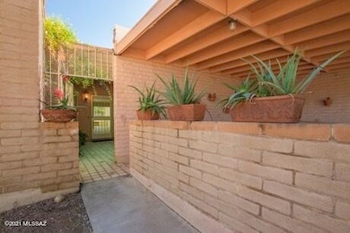 10260 N Valle Del Oro Dr, Tucson, AZ 85737 - photo 3