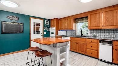 1060 Griffiths Dr, Zanesville, OH 43701 - photo 6