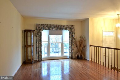 6307 Tisbury Dr, Burke, VA 22015 - photo 3