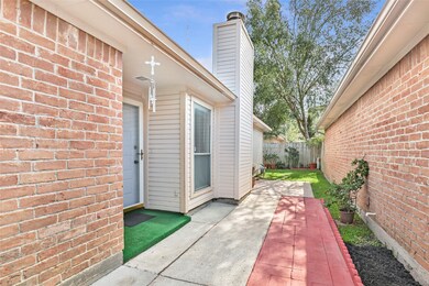 7827 Winehill Ln, Houston, TX 77040 - photo 5