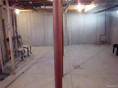 4814 Wayburn St, Detroit, MI 48224 - photo 5