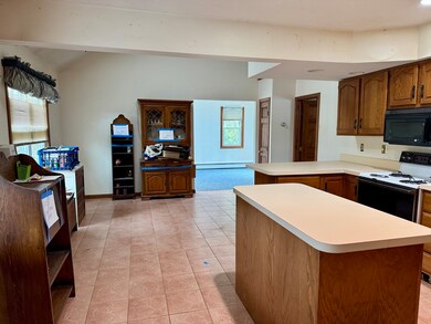 29 Isleboro St, Worcester, MA 01606 - photo 6