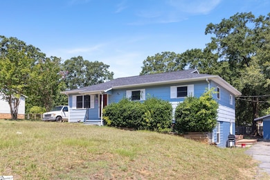 125 Shoally St, Boiling Springs, SC 29316 - photo 2