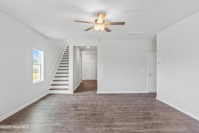 612 S Squires Run Ln, Richlands, NC 28574 - photo 7