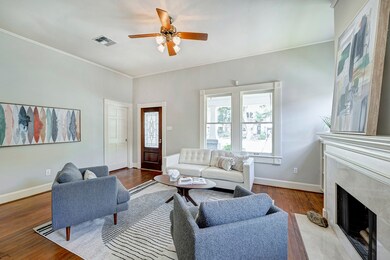 828 Arlington St, Houston, TX 77007 - photo 5