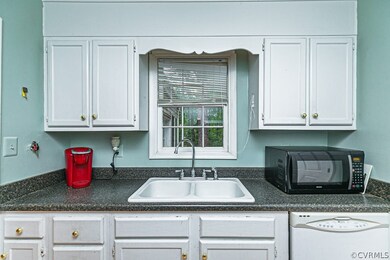 4915 Kellywood Cir, Glen Allen, VA 23060 - photo 7