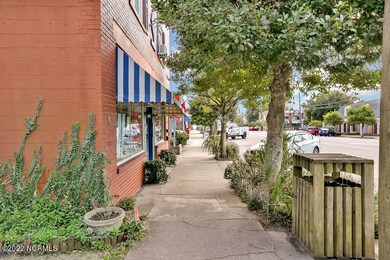 116NHoweStreet-67