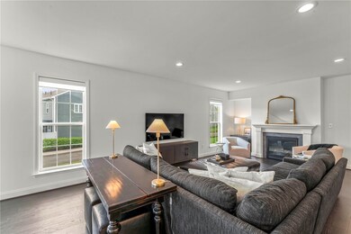 Family Room 2116 Chartiers Run