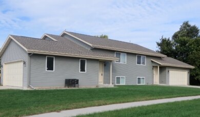 1230 Fir St, Janesville, WI 53546 - photo 5