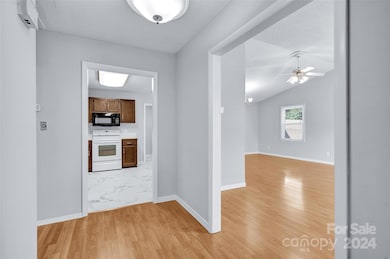 126 Little Forest Ln, Statesville, NC 28625 - photo 3