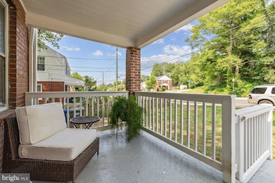 5902 Edgehill Dr, Alexandria, VA 22303 - photo 4