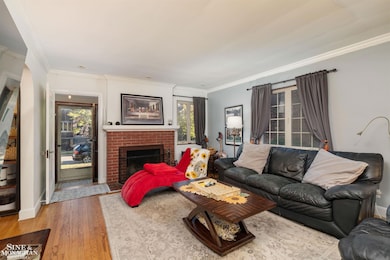 441 Manor St, Grosse Pointe Farms, MI 48236 - photo 4